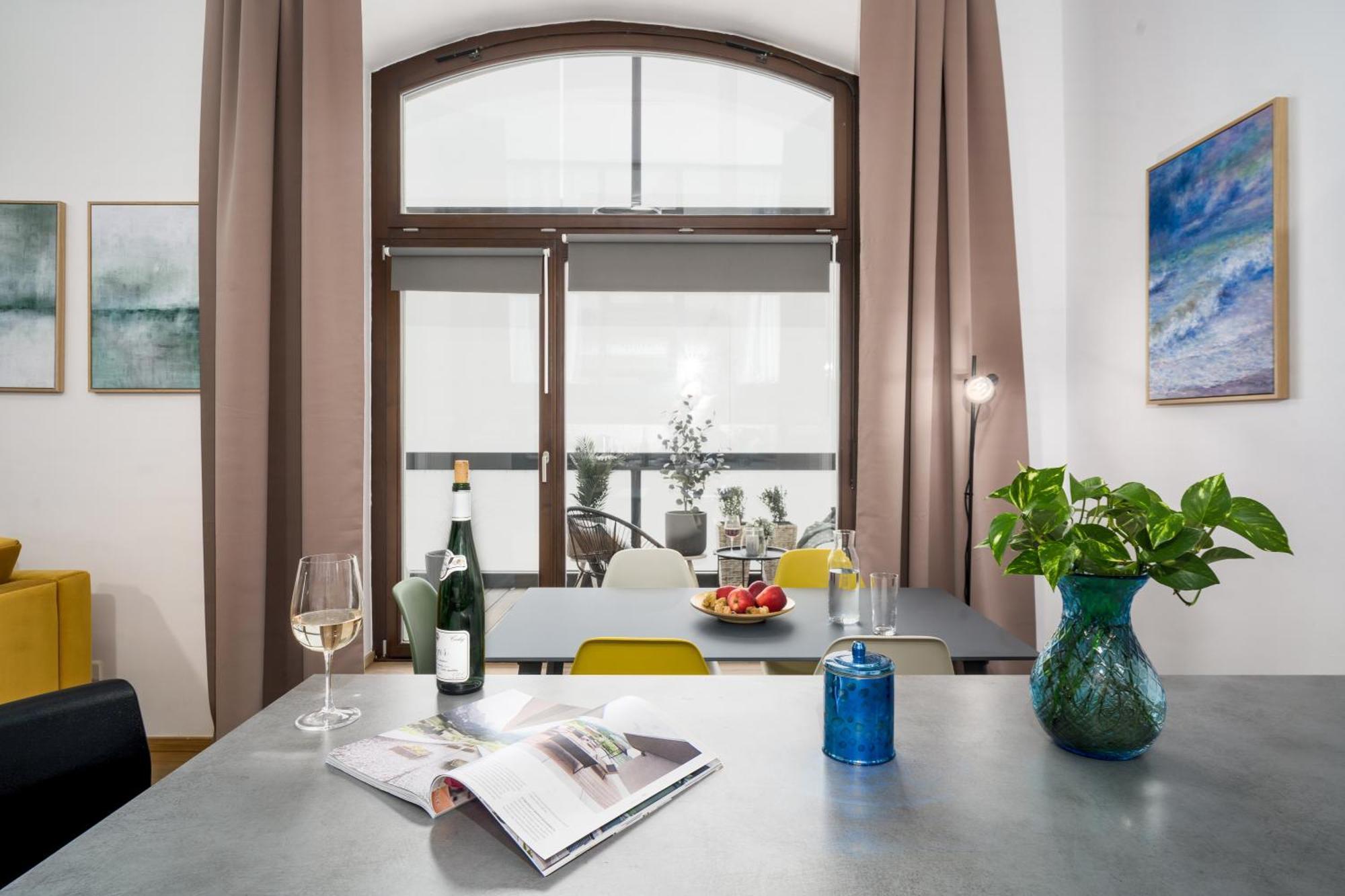 Days - Ac - Garage - Terrace - 2bdr Apartment